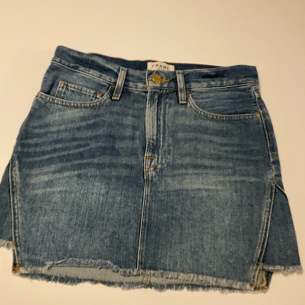 Frame Denim Mini Shirt, Washed Denim, 100% Cotton, 5-Pocket Style, Size 27 - Picture 3 of 12